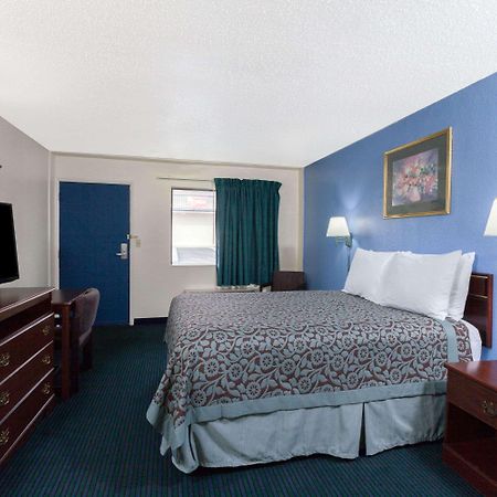 Days Inn By Wyndham Oklahoma City Fairground Экстерьер фото
