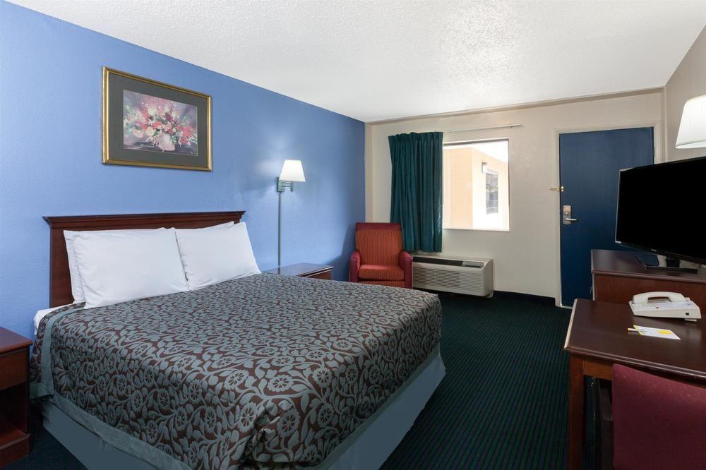 Days Inn By Wyndham Oklahoma City Fairground Экстерьер фото