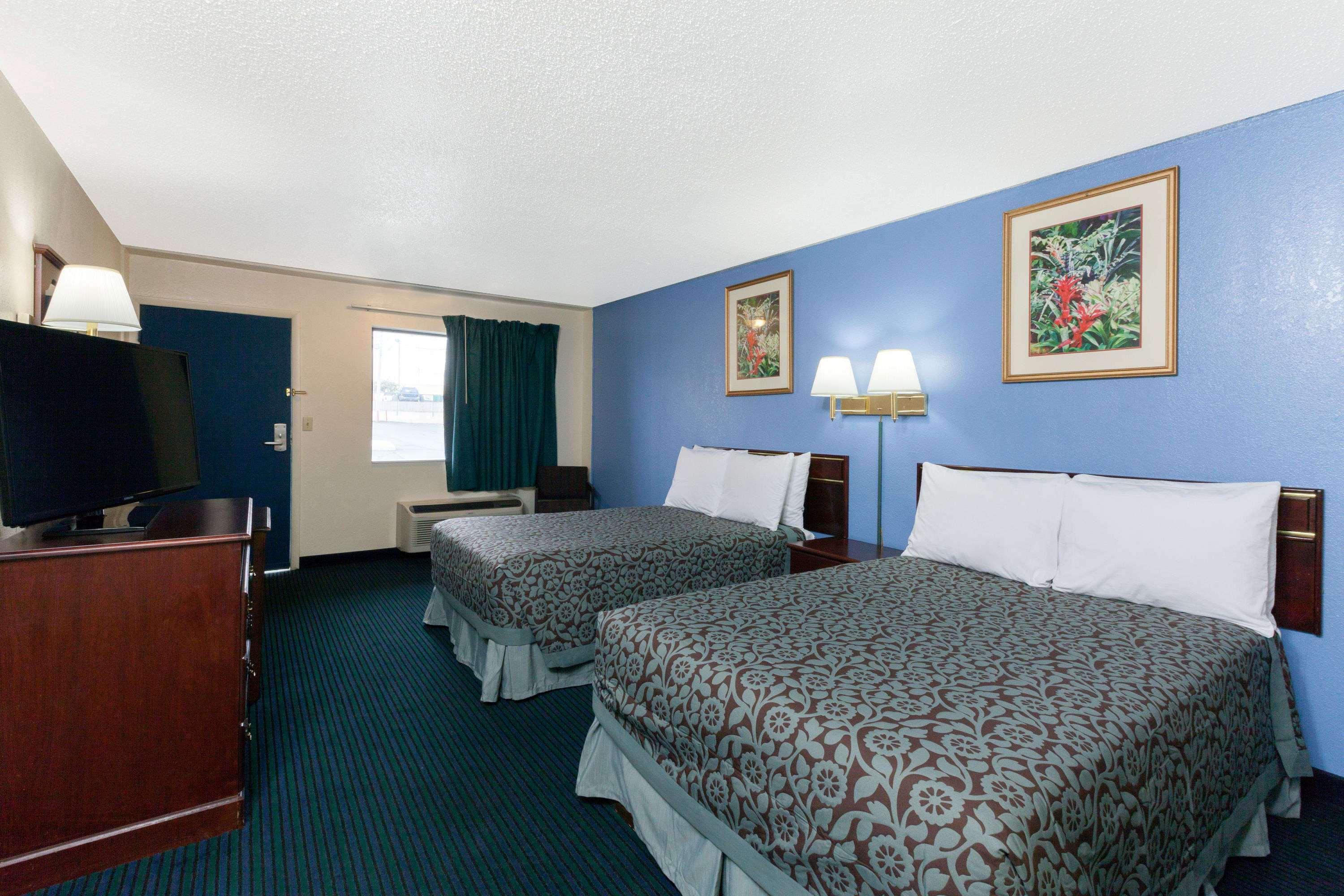 Days Inn By Wyndham Oklahoma City Fairground Экстерьер фото