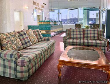Days Inn By Wyndham Oklahoma City Fairground Интерьер фото